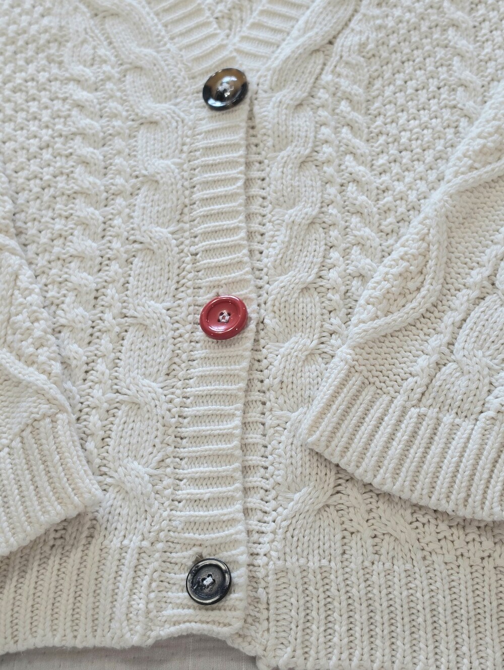 Taylor Swift Red Official Cardigan, Cream Color with Maroon Stars, Size M/L - Picture 9 of 13